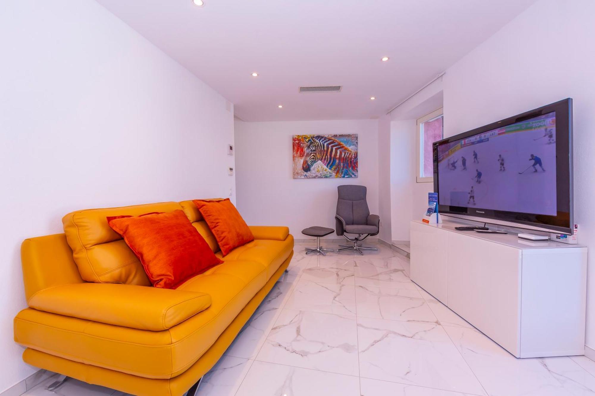 Yellow View Apartment - Happy Rentals Ronco sopra Ascona ภายนอก รูปภาพ