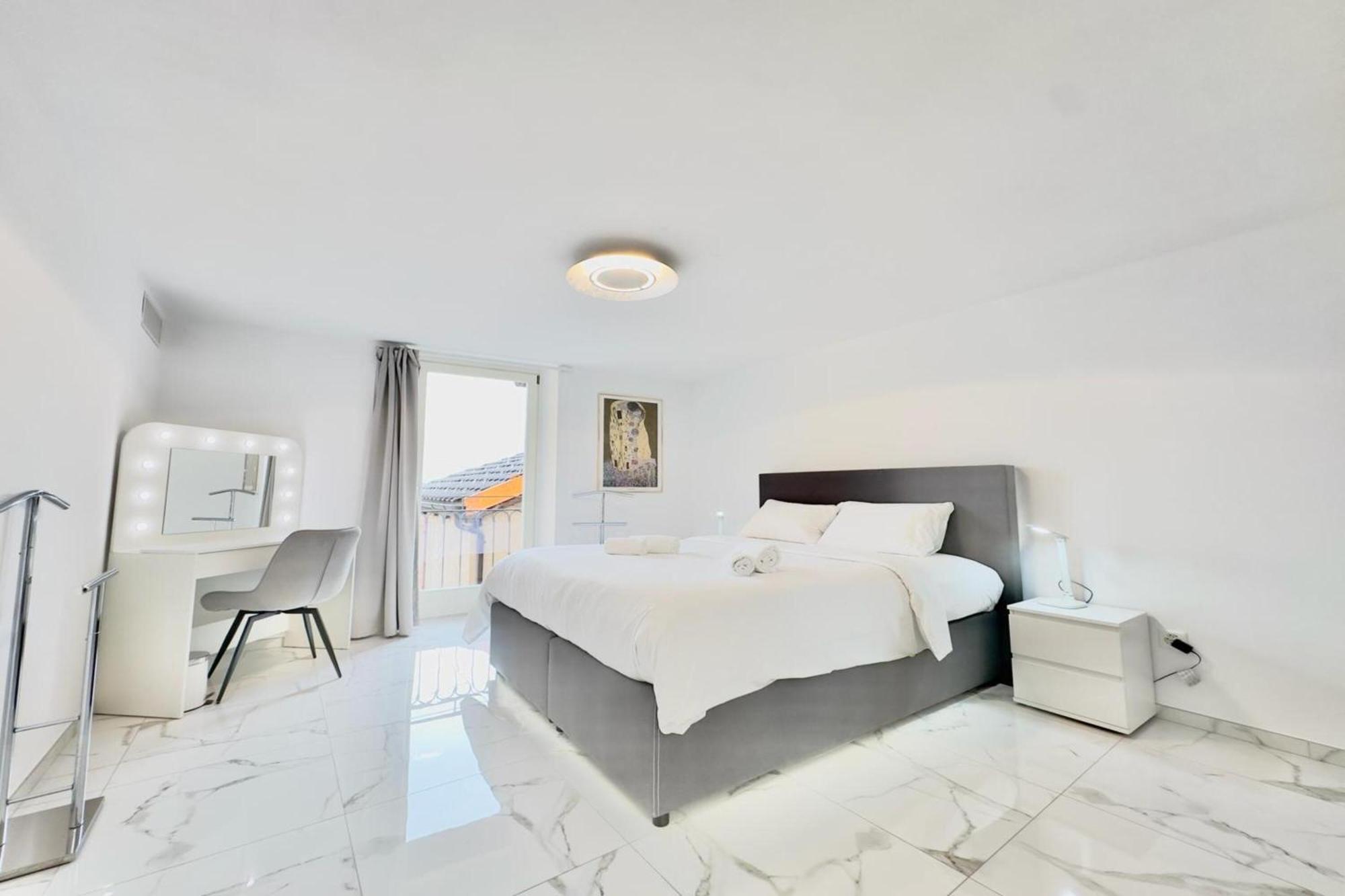 Yellow View Apartment - Happy Rentals Ronco sopra Ascona ภายนอก รูปภาพ