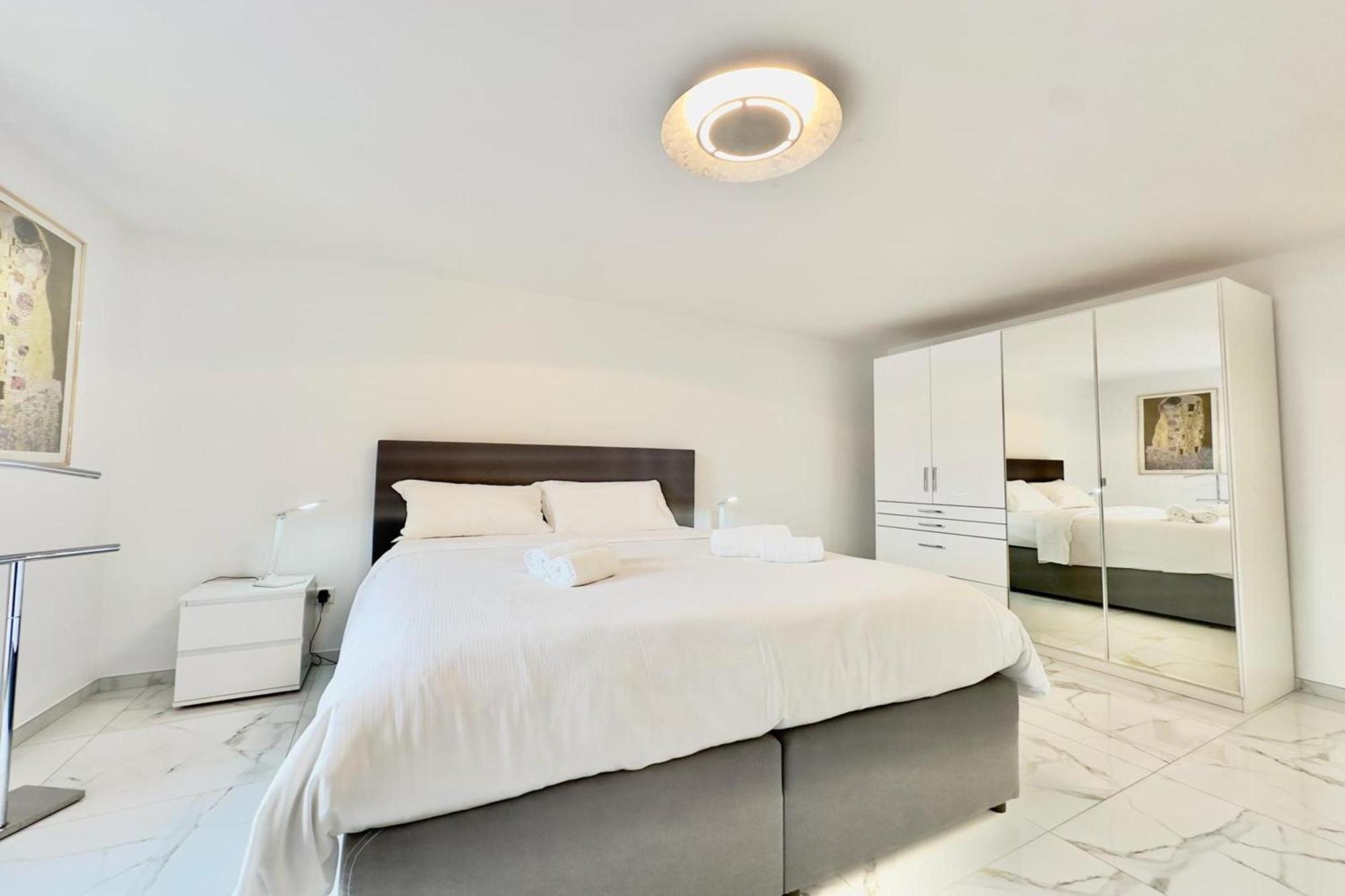 Yellow View Apartment - Happy Rentals Ronco sopra Ascona ภายนอก รูปภาพ